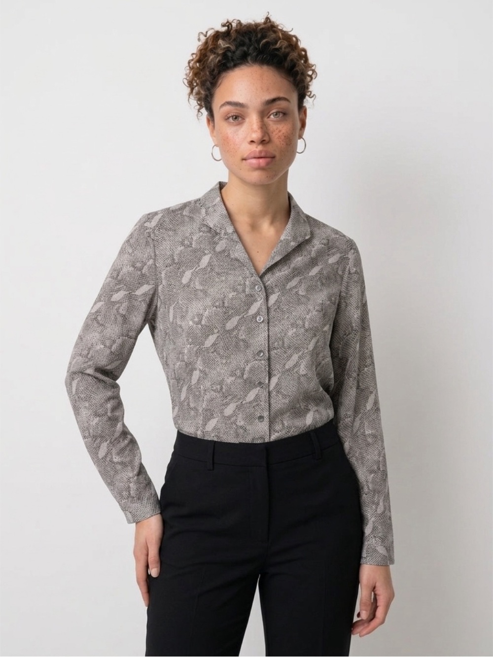 Liz Claiborne Gray Snake-Print Button Down Shirt